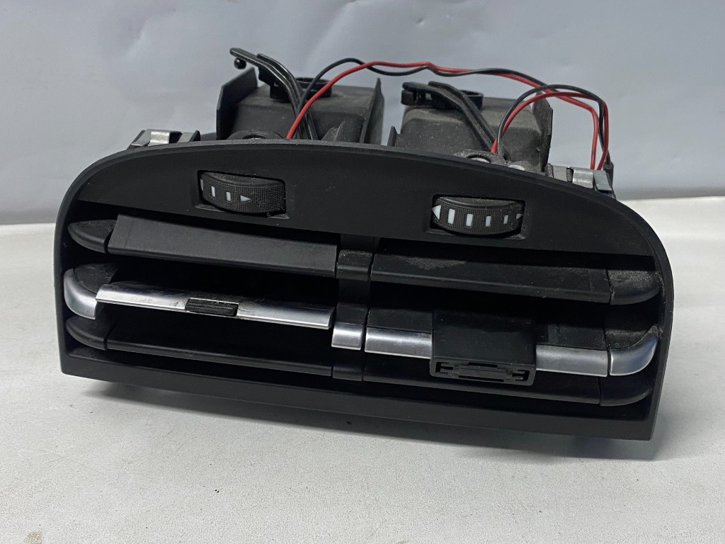 Grila ventilare bord centrala Maserati Ghibli 2014 2015 2016