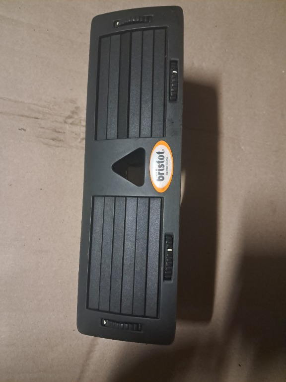 Grila ventilare centrala skoda fabia 1 2004