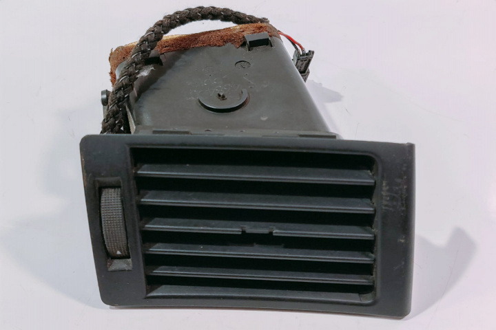 Grila Ventilatie 8E0820902F Audi A4 B6 [2000 - 200