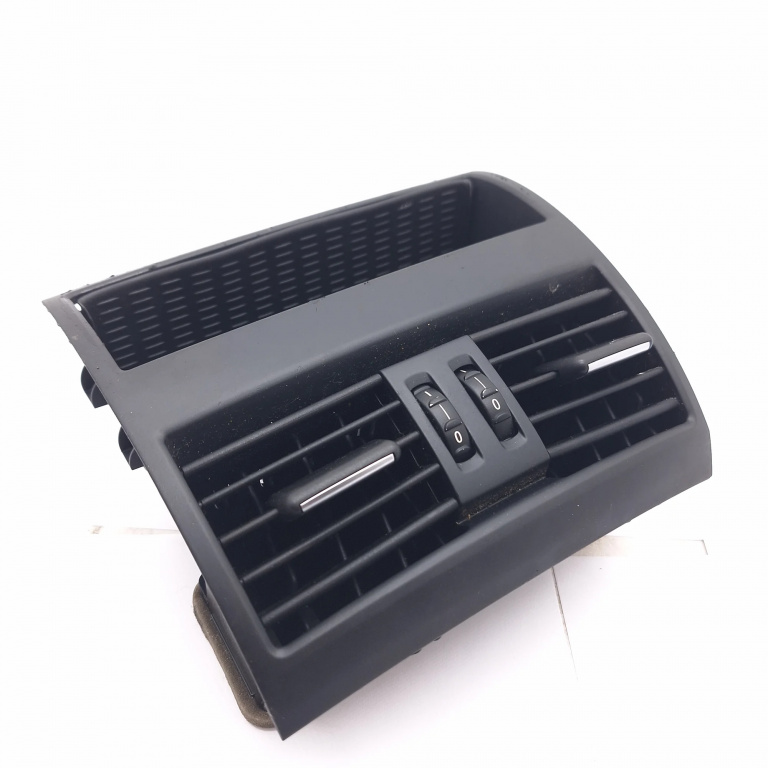Grila Ventilatie Aer Din Bord Centru BMW 5 - F10, F18, F11 2009 - 2017 9158312, 9172167, 9172344, 64229158312, 64229172167, 64229172344, 07623031, 07625031, 07623001, 07625001, 14121810