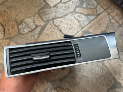 Grila ventilatie Audi A6 4F1820901C