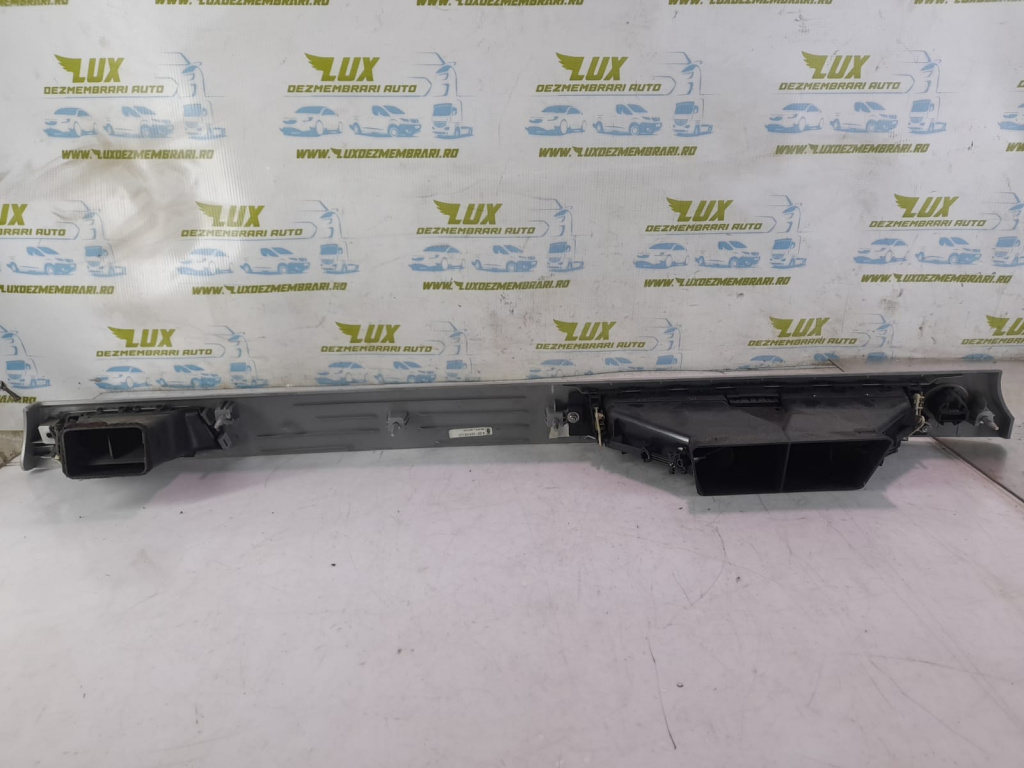 Grila ventilatie bord 920102302 BMW Seri