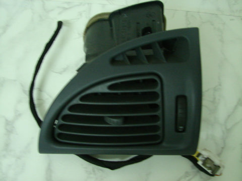 Grila ventilatie bord dr Citroen C5 [2001 - 2004] Liftback 1.7 MT (116 hp) C5 I (DC_) 1.8 L