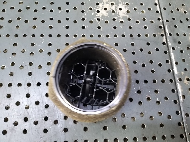 Grila ventilatie bord ford fiesta 6 cb1 