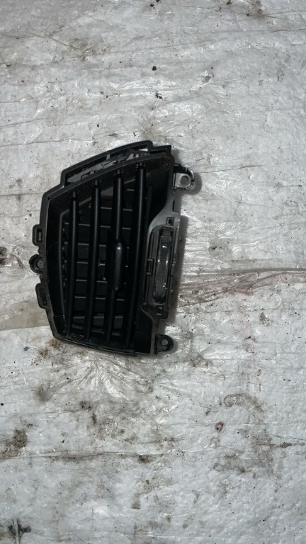 Grila ventilatie bord stanga Kia sportage 974903w0