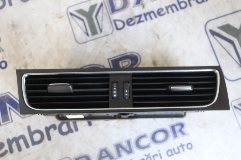 GRILA VENTILATIE CENTRALA AUDI A4 B8 2011