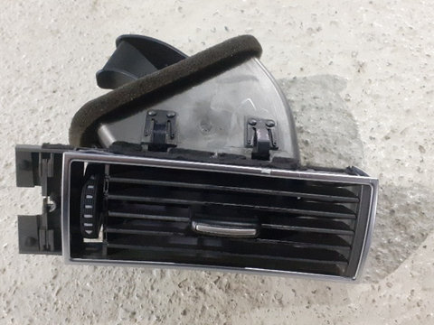 Grila ventilatie dreapta Audi A6 C6 cod 4F1820902B