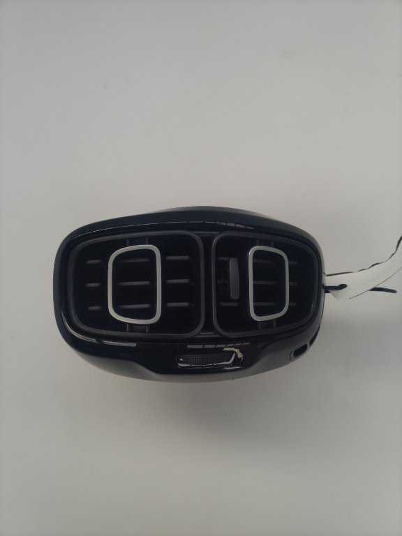 Grila ventilatie dreapta Citroen C3 Aircross  Hatchback an 2025 cod piesa YQ001407DX
