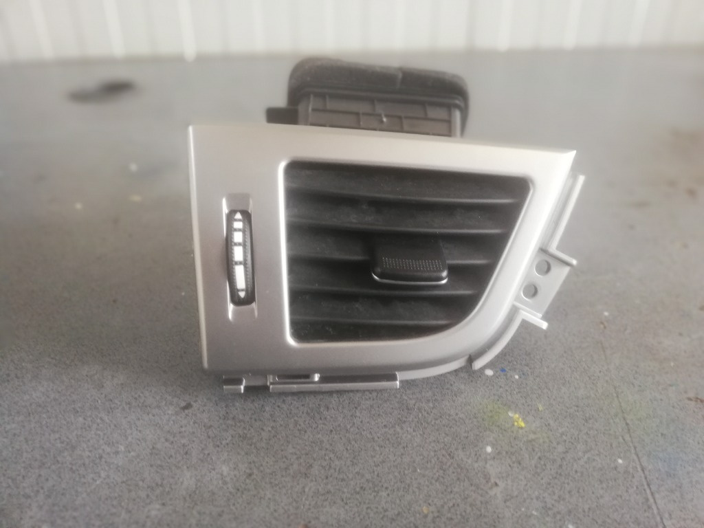 Grila ventilatie dreapta fata Hyundai i3