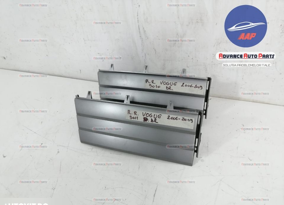 Grila ventilatie dreapta originala Vogue Land Rover Range Rover 3 (facelift) 2005 2006 2007 2008 2009 SUV OEM