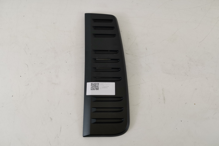 Grila Ventilatie Spate Originala In Stare Buna Volkswagen VW Transporter T6 2015 2016 2017 2018 2019 2020 Volkswagen VW Transporter T6 2015 2016 2017 2018 2019 2020