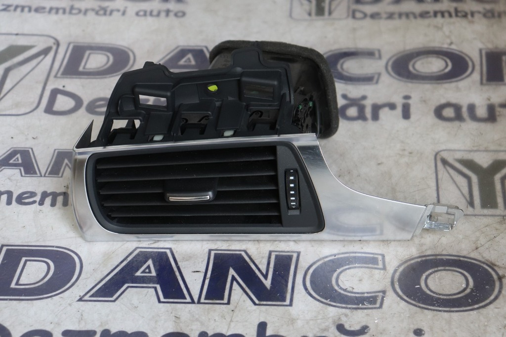 GRILA VENTILATIE STANGA AUDI A6 C7 ALLROAD AN : 2014 4G1820901