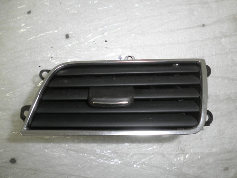 Grila ventilatie stanga Audi A8 4H 4H0035666N