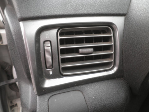 Grila ventilatie stanga Subaru Impreza 2011