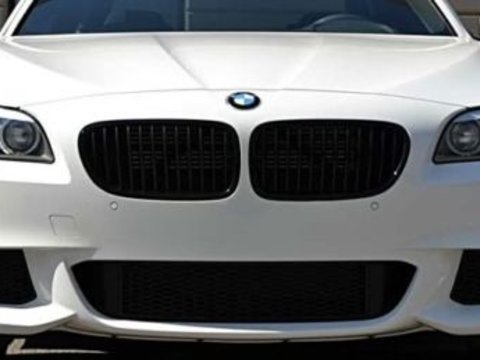 Grile Fata Radiator Bmw Seria 5 F11 Touring Culoare Negru Lucios