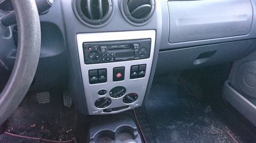 Grile / guri ventilatie bord Dacia Logan