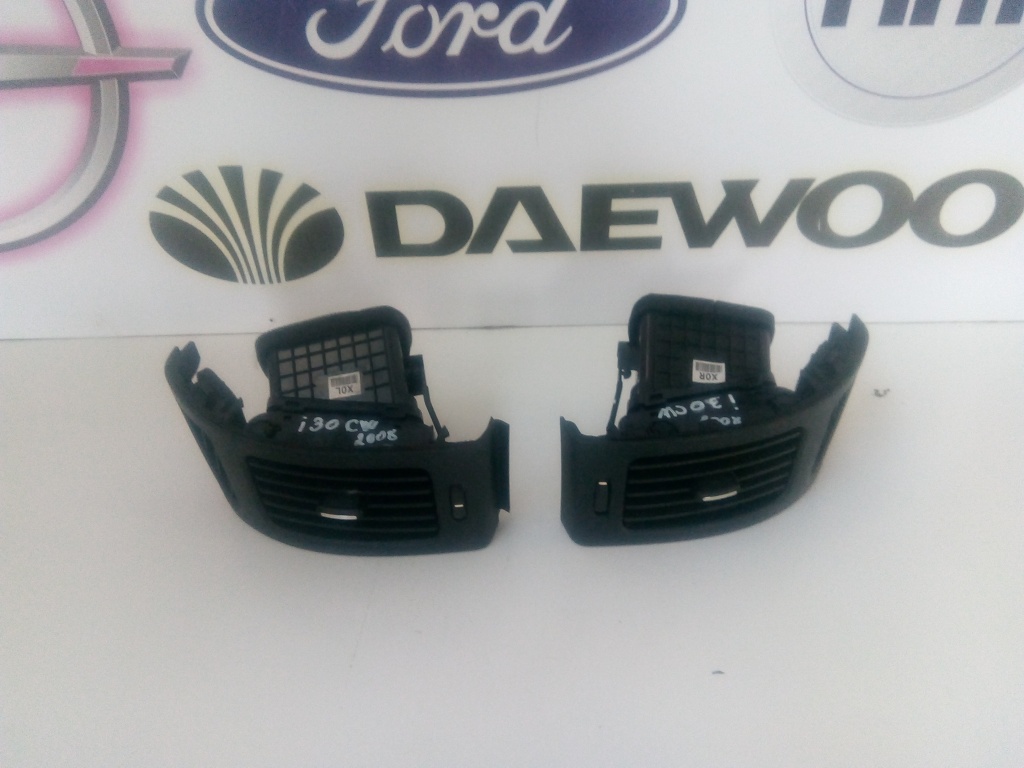 Grile ventilatie stanga / dreapta Hyundai I30 2008