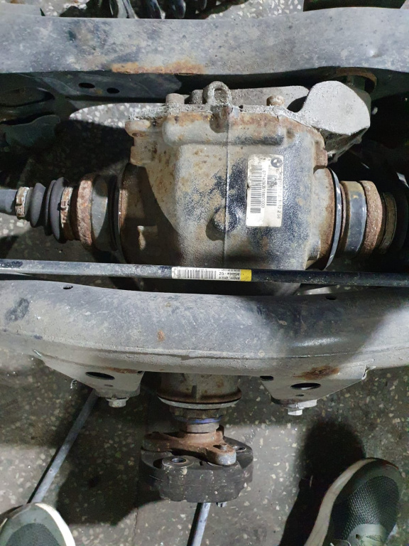 Grup diferential spate BMW seria 3 F30 F31 cod 7544873 raport 2.56