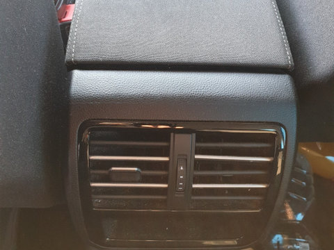 Gura Grila Aer Aerisire Ventilatie Spate Pasageri Volkswagen Passat B8 2014 - 2023 [C3965]