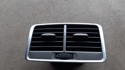 Gura/grila ventilatie cotiera spate Audi A6 C6