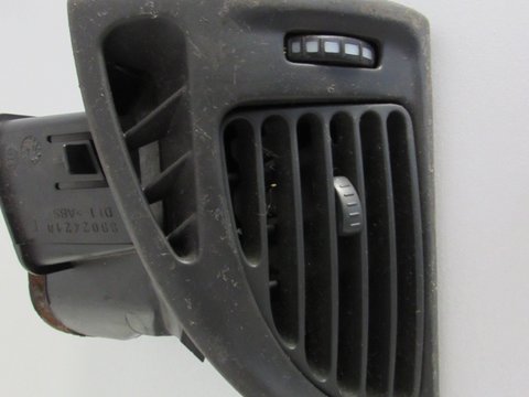 Gura grila ventilatie dreapta Citroen C5 medel 2001-2008 cod: 963261667A