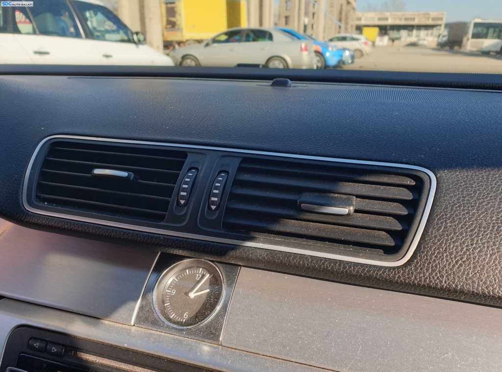 Gura Guri Grila Grile Aer Aerisire Ventilatie Bord Centrala Volkswagen Passat B7 2010 - 2015 [K2116]