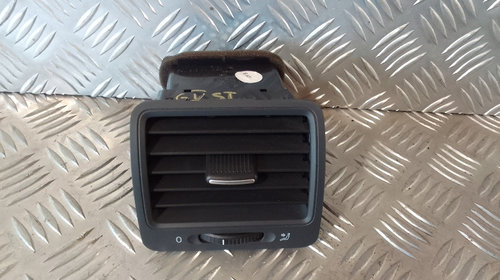 Gura ventilatie bord stanga VW Golf 5 20