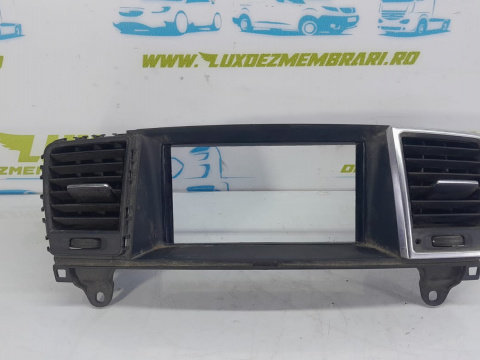 Gura ventilatie grila aer centrala a1668300654 Mercedes-Benz ML W166 [2011 - 2015]