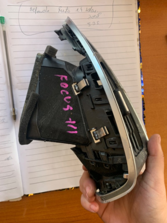 Guri ventilație Ford Focus 3 stânga dreapta BM51018B08
