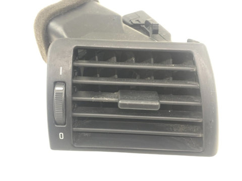 Guri ventilatie dreapta fata BMW 3 IV (E46) [ 1998 - 2005 ] OEM 64228361898