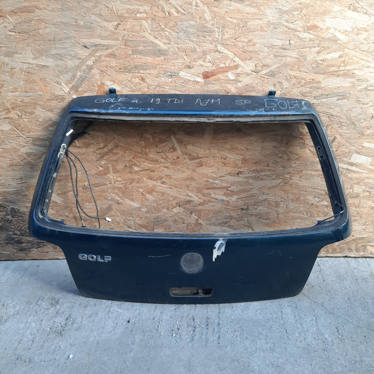 Haion Albastru,hatchback 5 Portiere VW GOLF 4 1997
