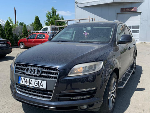 Haion Audi Q7 2006 Hatchback 3.0