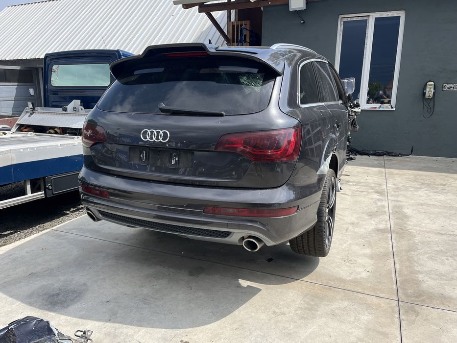 Haion Audi Q7 4L S-Line Facelift 2011 LZ7L