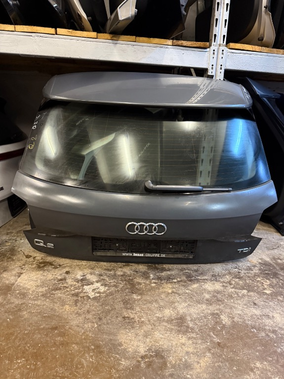 Haion complet AUDI Q2 an 2016-2022 cu luneta, stergator si ornamente
