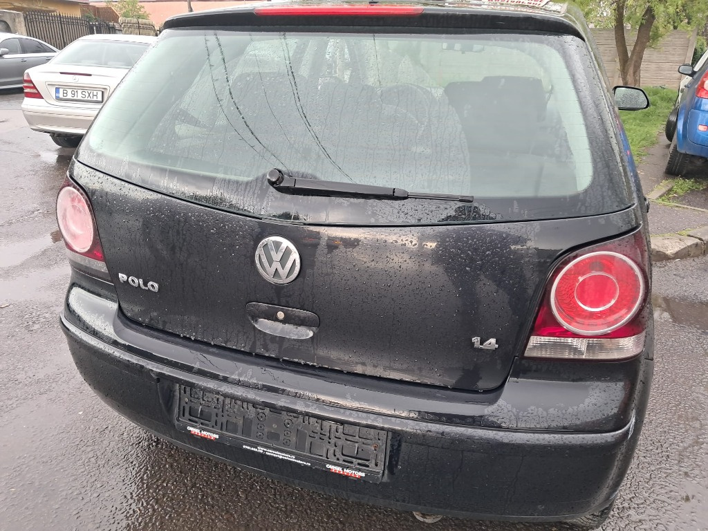 Haion complet cu luneta motoras si stergator Vw Po