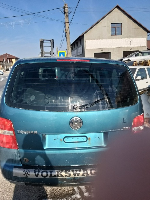 Haion Complet pentru Volkswagen Touran 2004