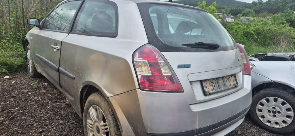 Haion cu geam luneta spate portbagaj Fiat Stilo 2005 model 192
