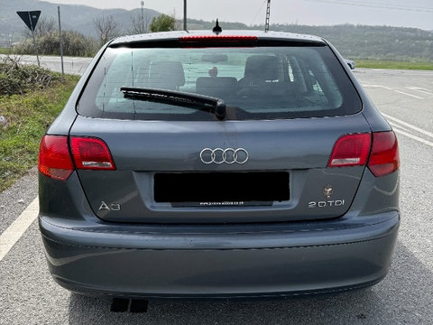 Haion cu luneta Audi A3 8P Facelift din 2008 LX7Z