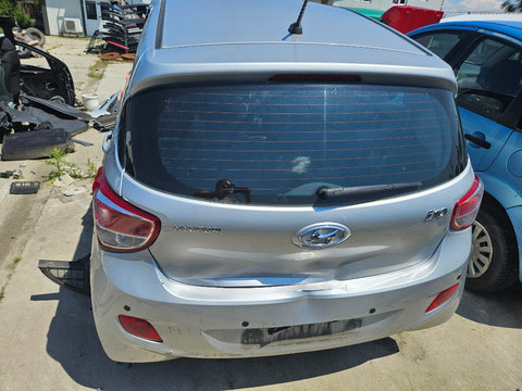 Haion cu luneta Hyundai I10 din 2014 2015(mic defect)