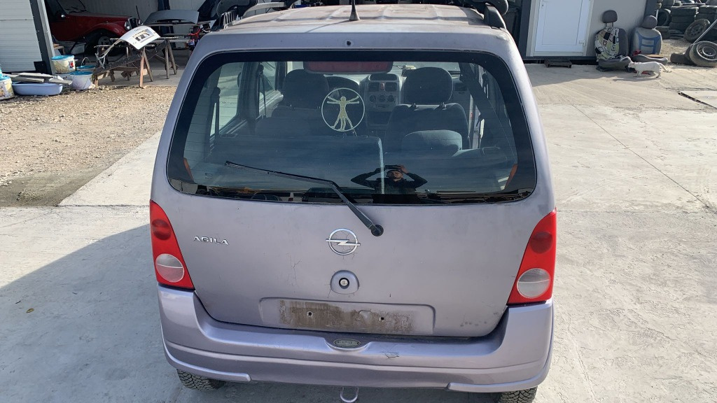 Haion cu luneta Opel Agila 2004