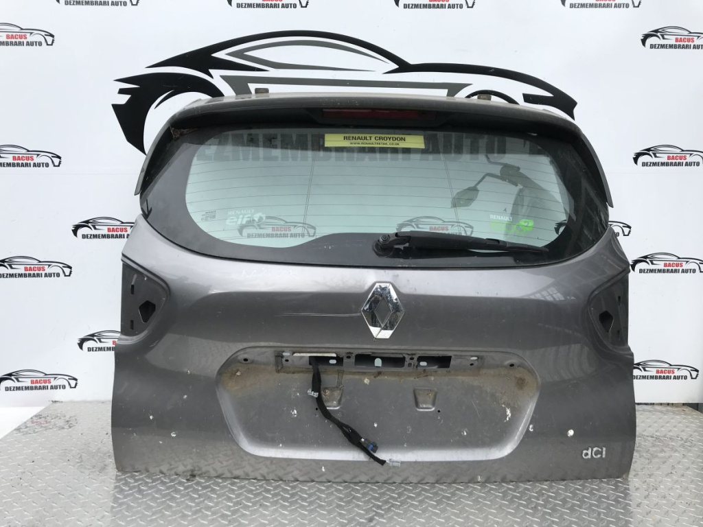 Haion Cu Luneta Renault Captur 2015