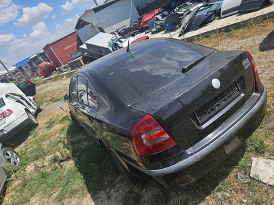 Haion cu luneta Skoda Octavia 2 Berlina din 2007