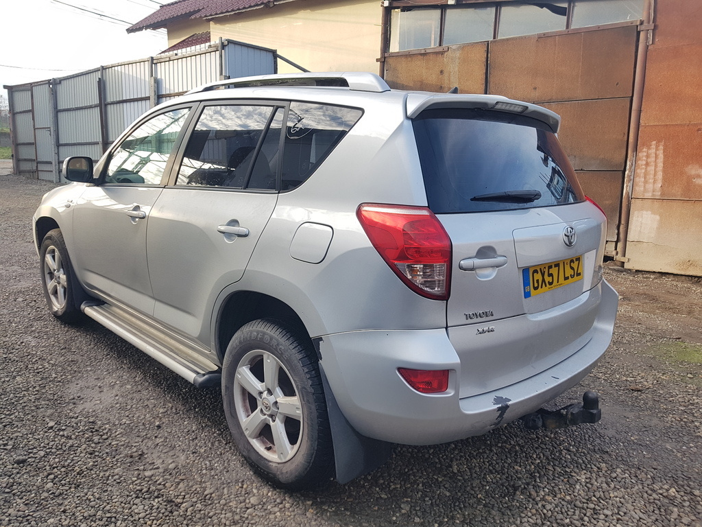 Haion Cu Luneta Toyota RAV 4 III 2005 - 