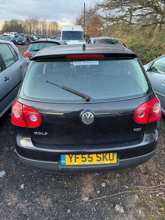 HAION DEZECHIPAT VW GOLF 5 2005 HATCHBACK NEGRU (id: 872)