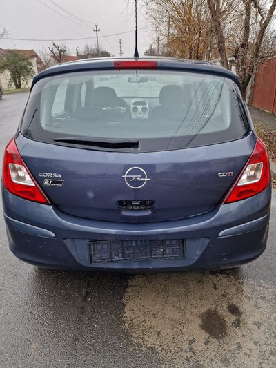 Haion haion fara luneta Opel Corsa D 4 uși z168