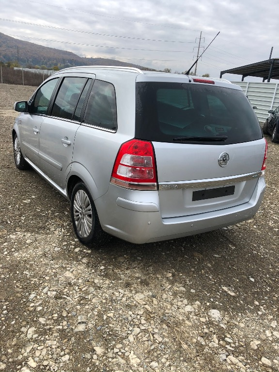 Haion Luneta Portbagaj Opel Zafira B