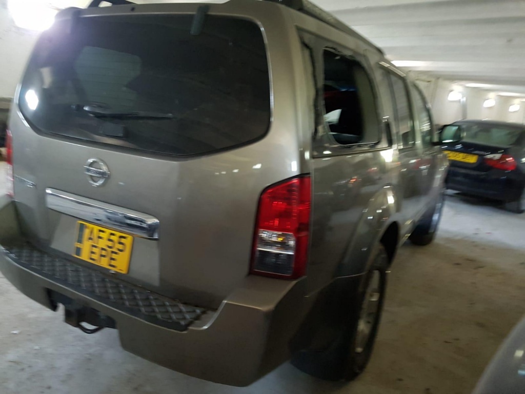 Haion Nissan Pathfinder 2005 SUV 4.0