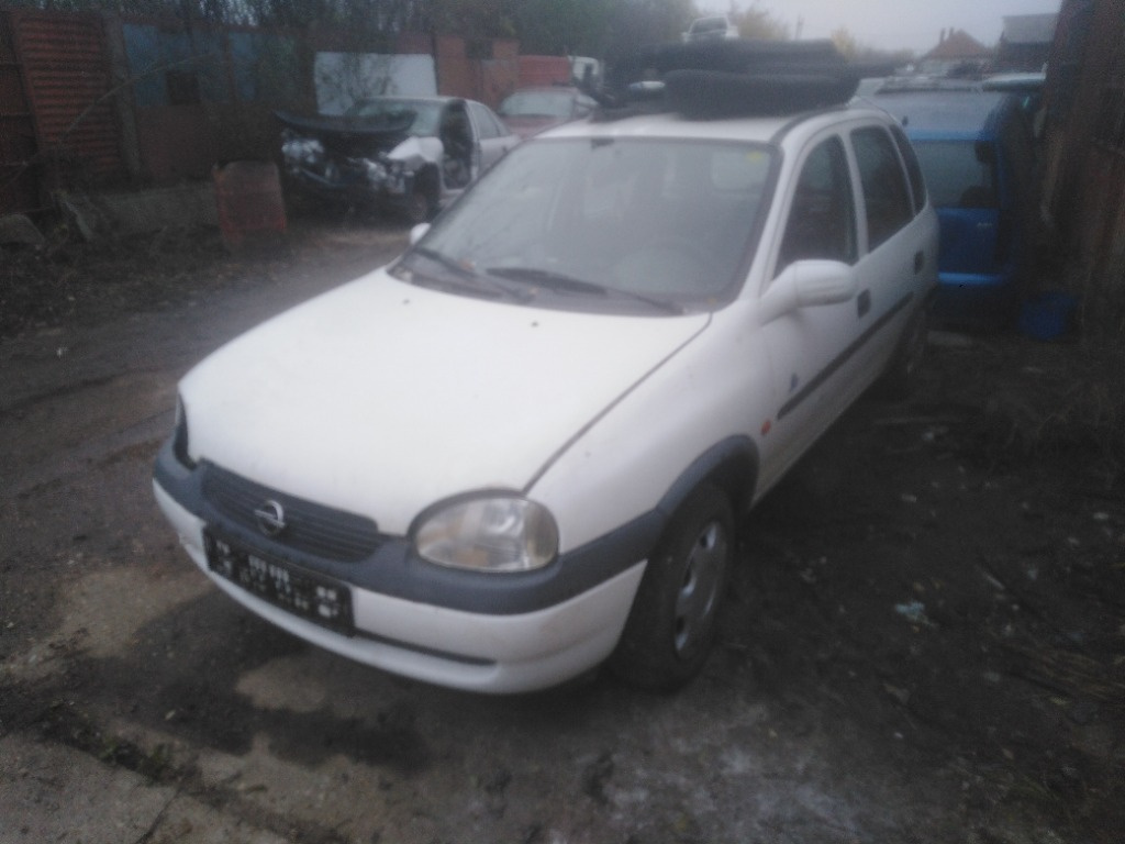 Haion Opel Corsa B 1998 Hatchback 1.2 benzina