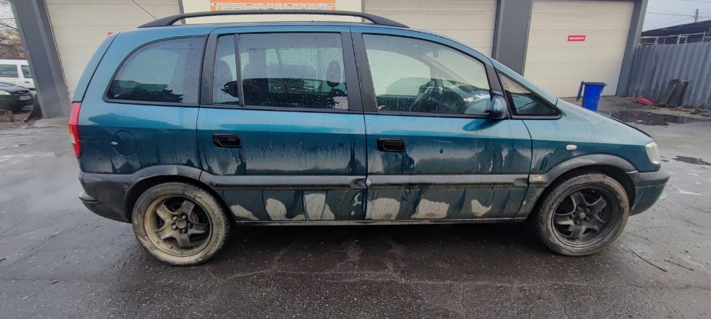 Haion Opel Zafira 2001 compact 2.0