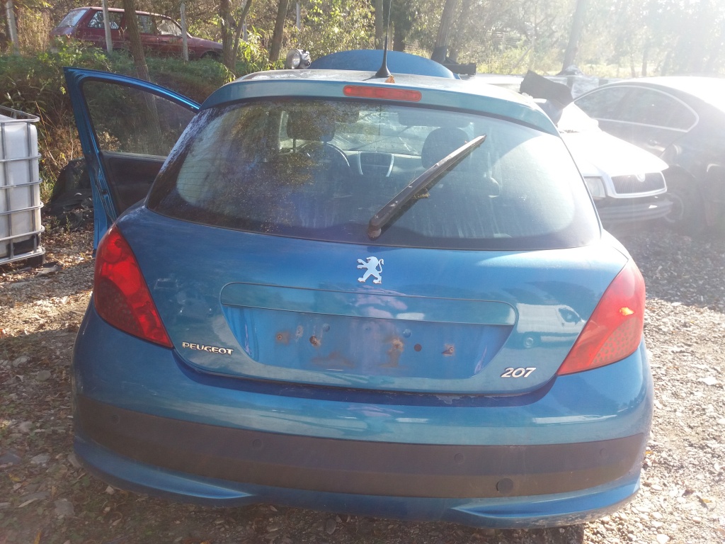 Haion spate a peugeot 207 1.4 i 2008